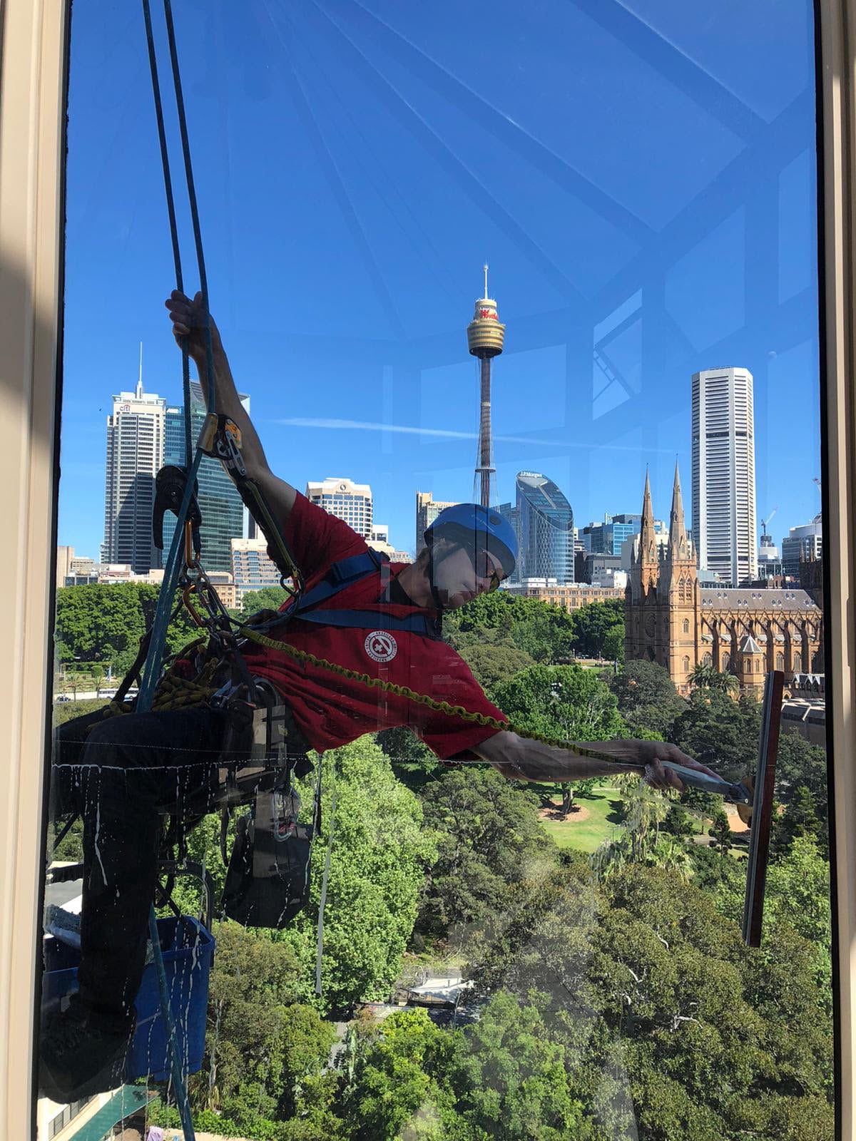 The Benefits of Hiring Rope Access Window Cleaning Abseilers Sydney
